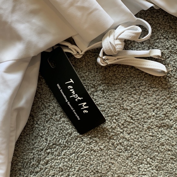 NWT - sexy one piece swimsuit - Picture 3 of 4